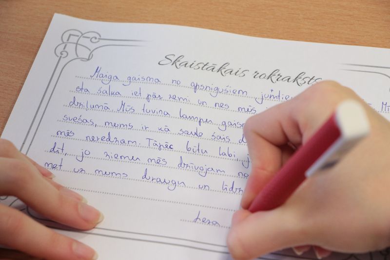 Akas Raksts Konkurss „Skaistākais rokraksts” - Licejs